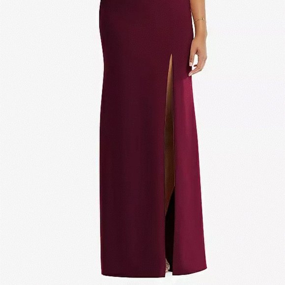 V-Neck Closed Back Crepe Trumpet Gown with Front Slit..TH111...Cabernet..Size 8 - Picture 2 of 7
